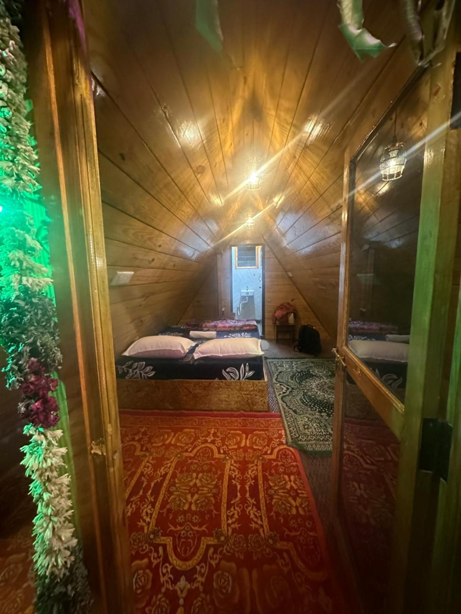 Вилла Magica Mount A Frame Wood House Кодайканал Экстерьер фото